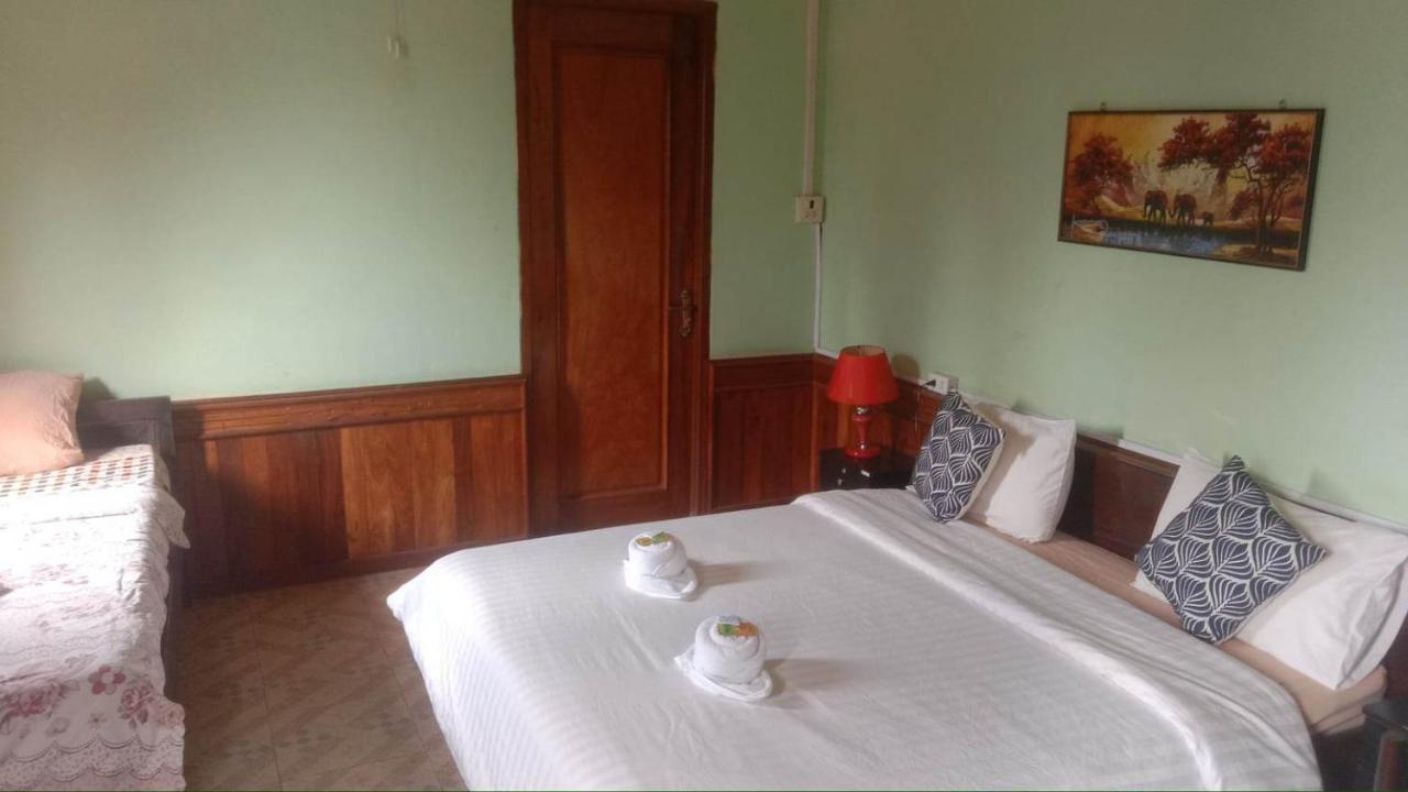 Pukyo Bed And Breakfast Belgian Lao Ban Nangoy エクステリア 写真